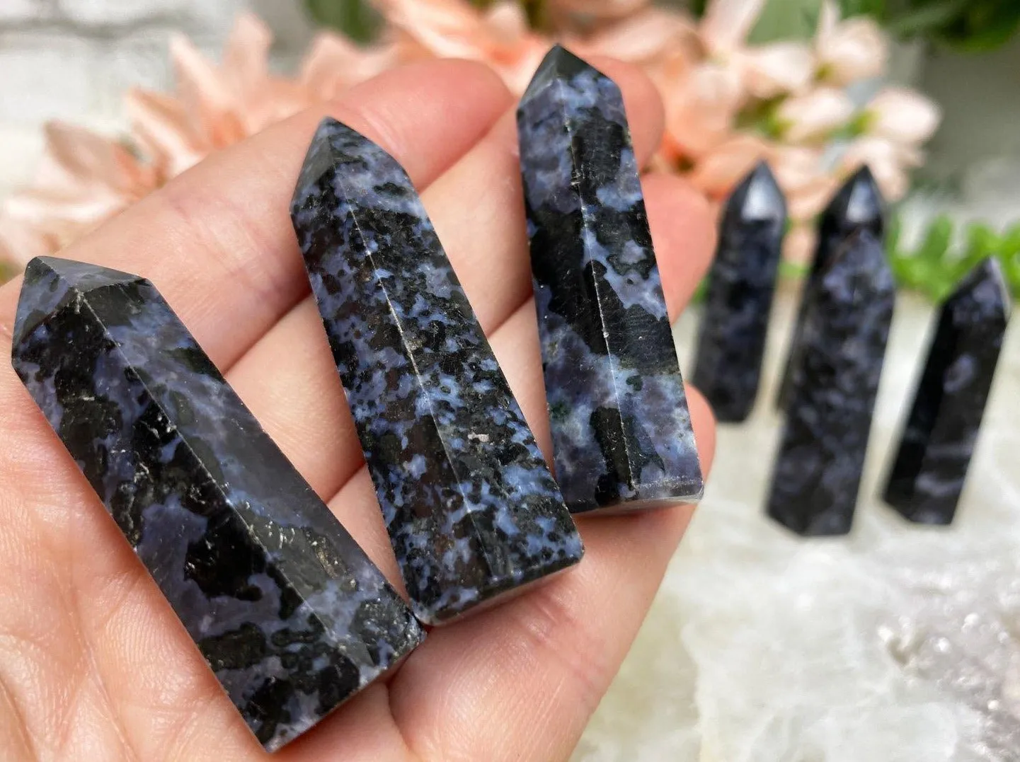 Mini Indigo Gabbro Point