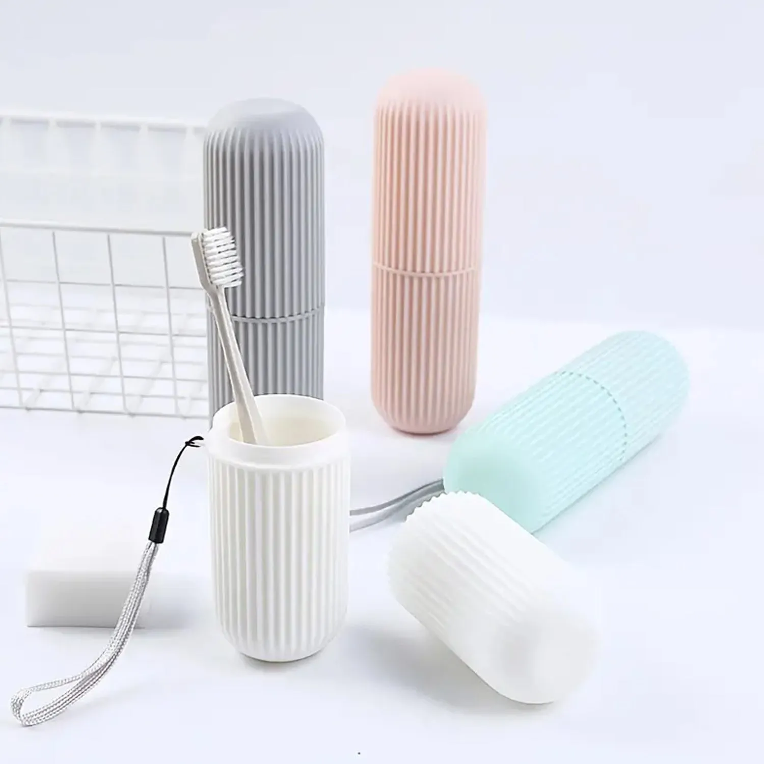 Travel Toothbrush Holder, Portable Toothbrush Case for Traveling, Camping, Capsule Shape Travel Toothbrush Toothpaste Case Holder Portable Toothbrush Storage Plastic Toothbrush Holder With Rope and Brush